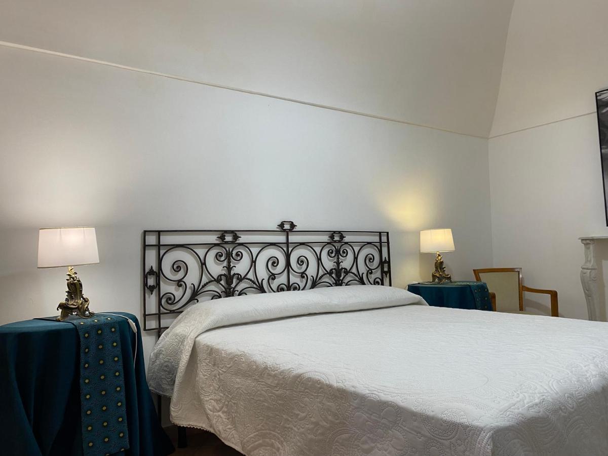 La Dimora Del Mercante - Puglia Mia Apartments Monopoli Kültér fotó